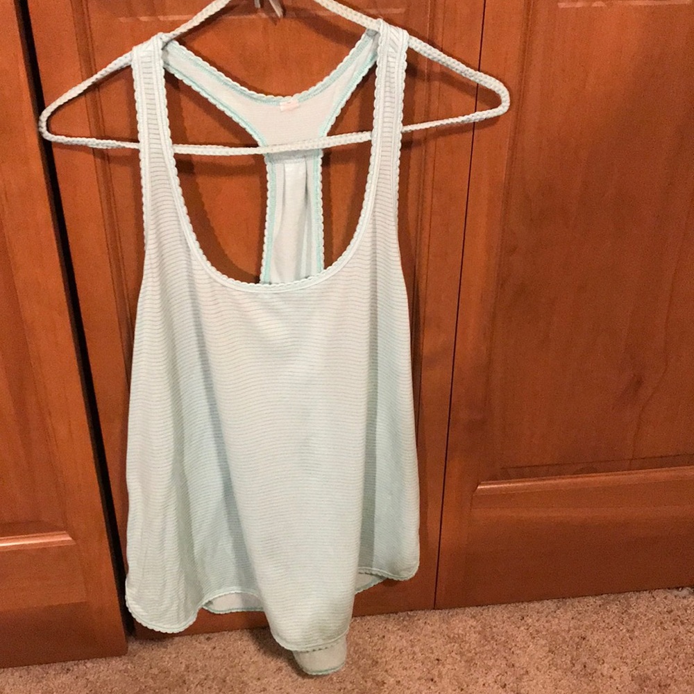 Lululemon tank